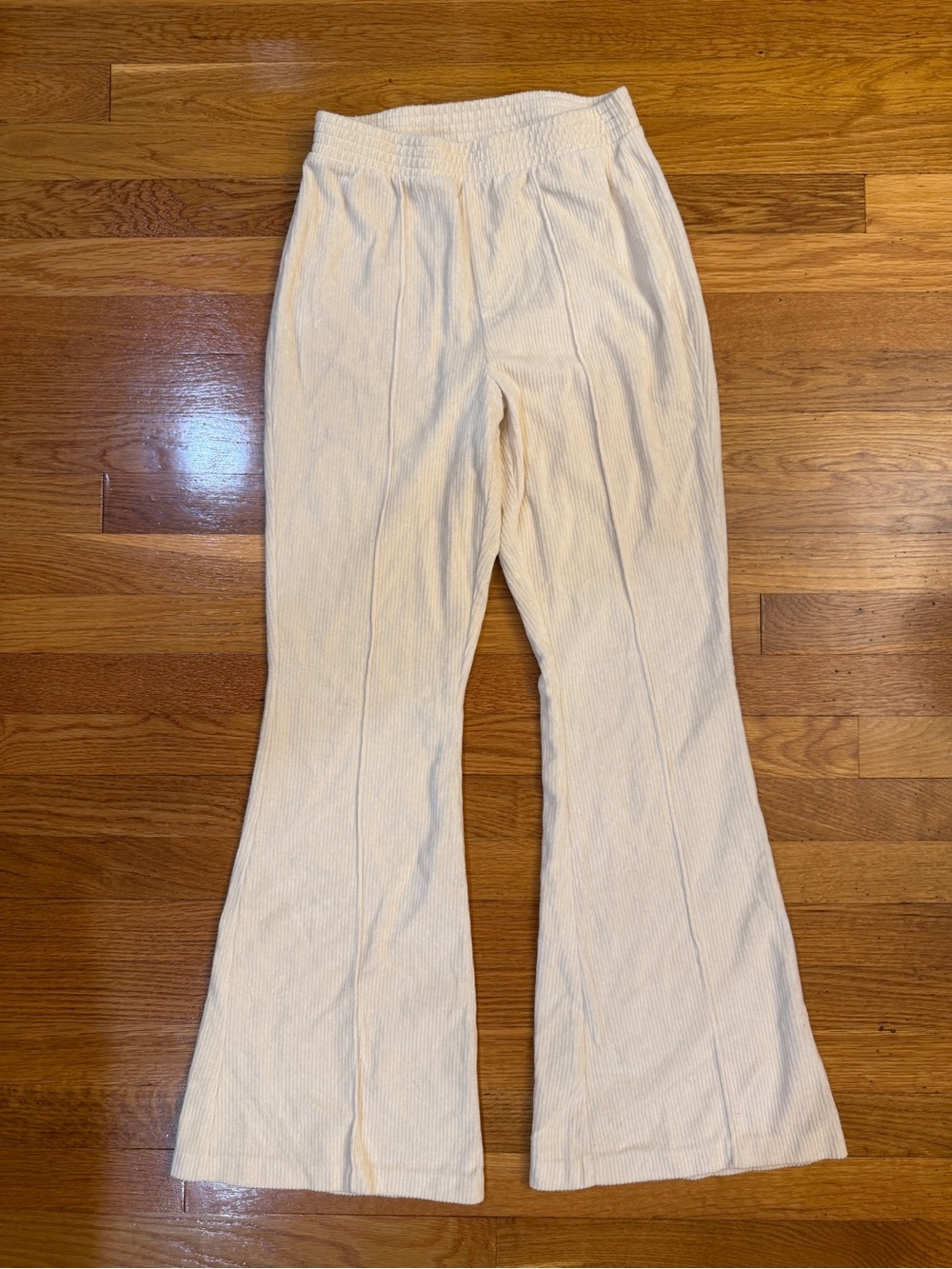 Aerie Groove-on Rib Velour Flare Pant in Oat Cream - Size Small Reg.